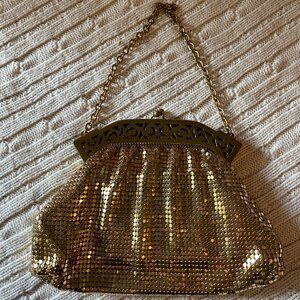 Vintage Whiting & Davis Gold Mesh Purse (50s)